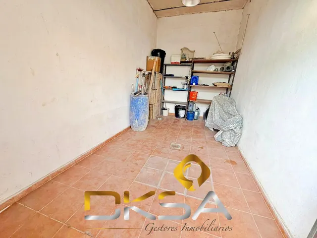 A la venta local/cochera en la calle Santa Llúcia de Vila-re - foto 5
