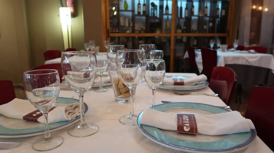 Local Comercial:  RESTAURANTE