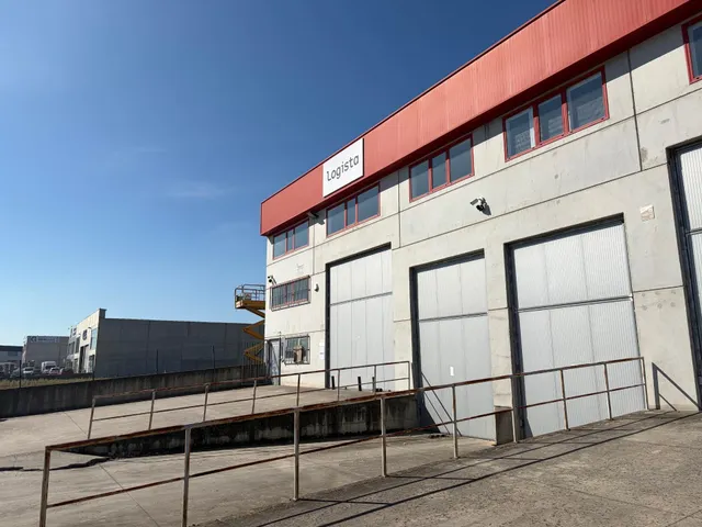 Se alquila nave en poligono industrial de San Cibrao das Viñas, Ourense — 37