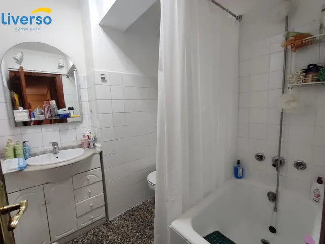 Alquiler de habitación con terraza. gastos incluido en el precio. solo para chicas — 10