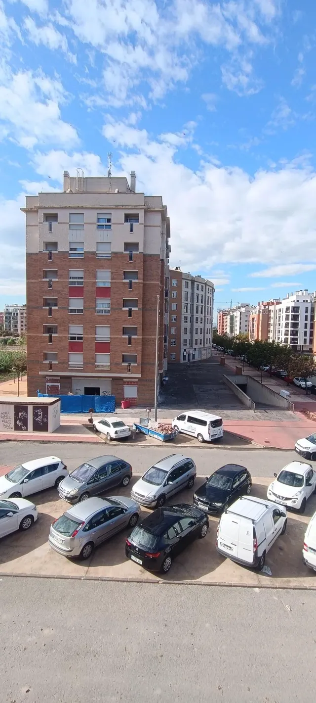 Oportunidad con TERRAZA en Juan Carlos I — 47