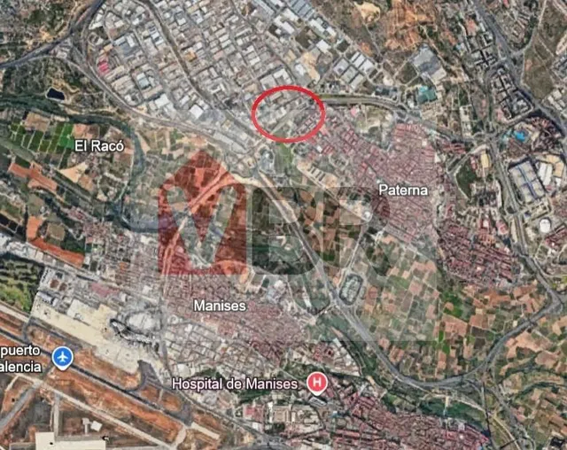 ** PONEMOS A TU DISPOSICIÓN ESTAS MAGNIFICAS OFICINAS DE 490 METROS EN EL PARQUE TACTICA DE PATERNA ** Con una multitud de servicios: sucursales bancarias, gimnas — 4