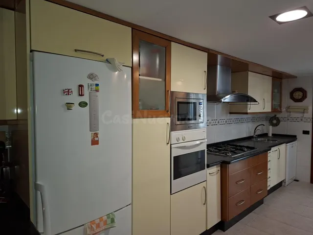 Exclusividad y Amplitud en el Corazón de Castellón - foto 5