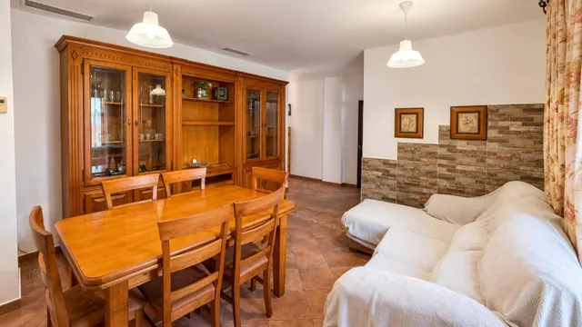 CASA DE PLANTA BAJA CON AZOTEA TRANSITABLE — 27