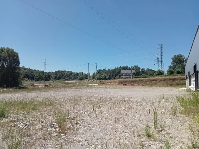 SE VENDE NAVE CON 8.000 M2 DE TERRENO - foto 5