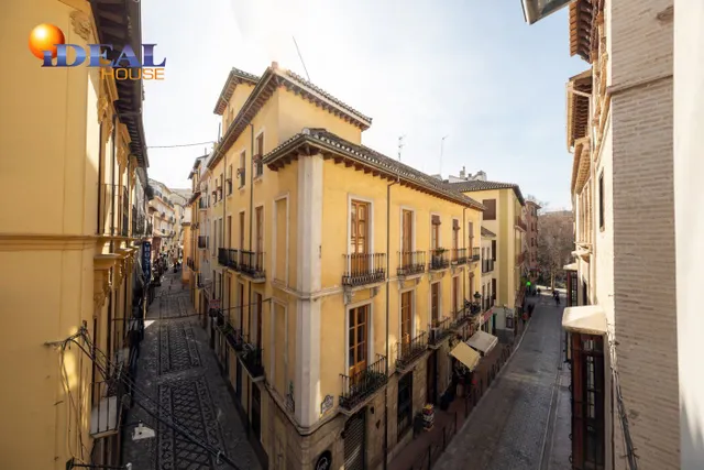 VENTA-ALQUILER DE EDIFICIO SINGULAR EN ESQUINA SAN MATIAS-NAVAS — 41