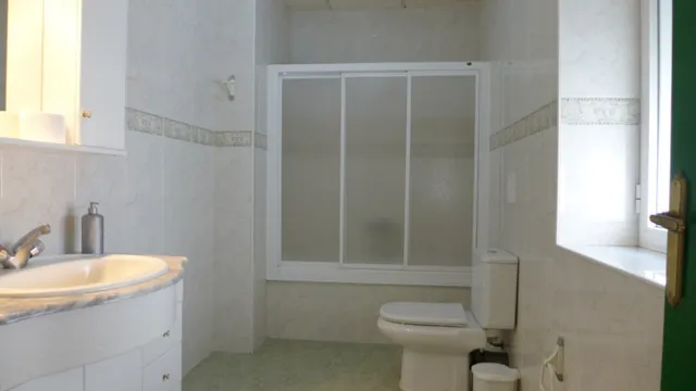 Se vende Hostal-Pensión — 24