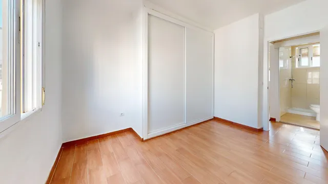 VIVIENDA REFORMADA, SITUADA EN CIUDAD JARDIN DE TRES habitaciones CONVERTIDOS EN DOS. IDEAL PARA INVERSORES!!! — 8