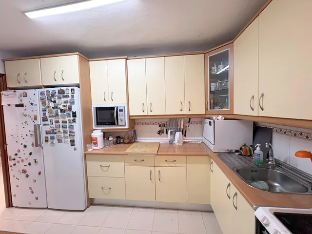 Piso de cuatro habitaciones en Teatinos — 42