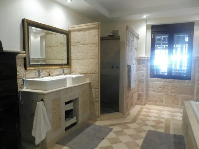 Precioso chalet de 6 dormitorios a 600m de la playa — 20