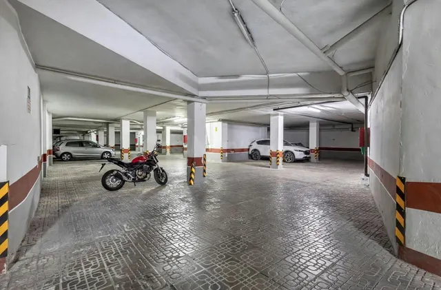 PLAZA DE GARAJE JUNTO A RECOGIDAS — 5