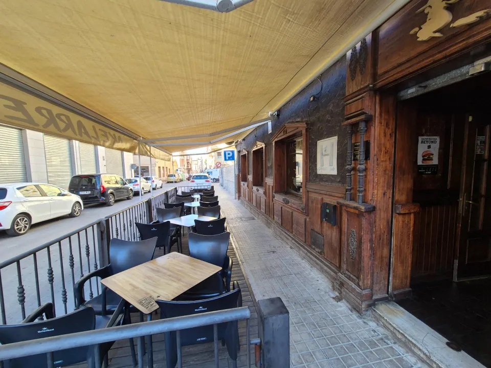VENTA DE BAR EN PETRER - OPORTUNIDAD ÚNICA