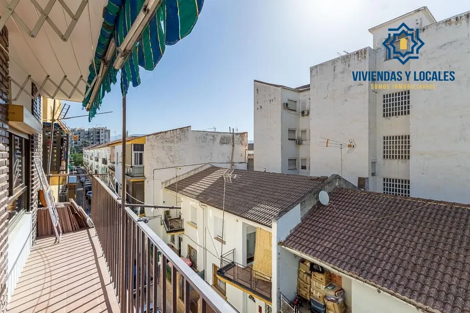 PISO JUNTO AVENIDA DE ANDALUCIA