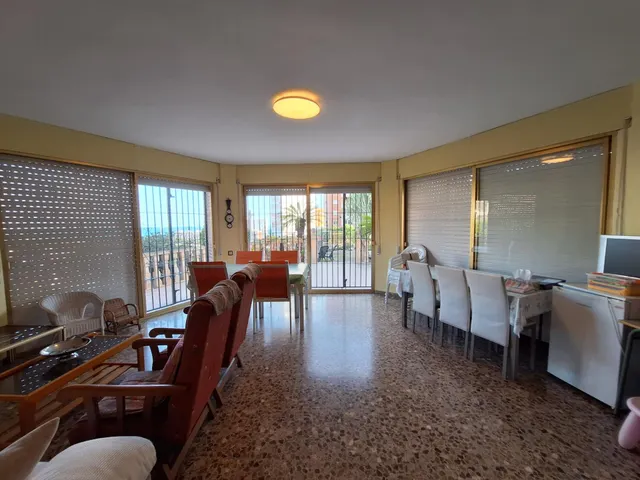 Imponente Chalet en Garbinet, Alicante - Oportunidad Única — 38