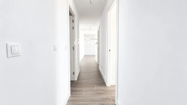ALOVERA - Obra nueva. Ático con terraza de 10 m2, 3 habitaciones, 3 baños, 2 plazas de garaje, Trastero y piscina. — 45