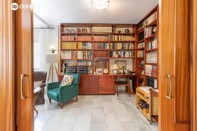 Chalet pareado con piscina, jardín y bonitas vistas a Granada en La Zubia — 14