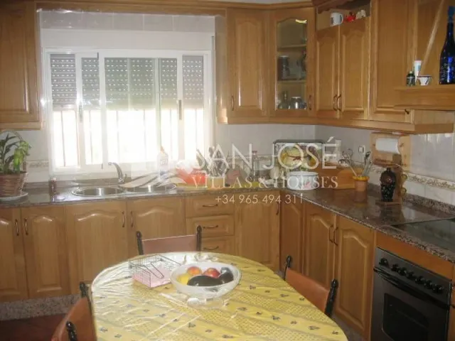 SE VENDE CHALET EN ASPE - foto 3