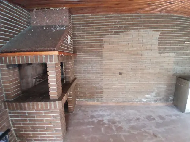 ESTUPENDA CASA  CON JARDIN EN VILLAREJO DE ORBIGO — 28