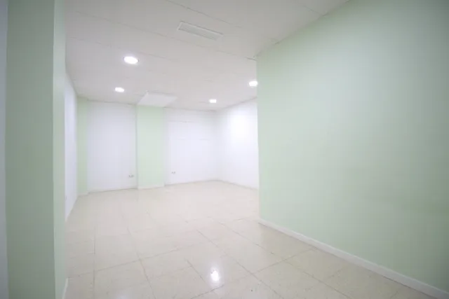 Se alquila entresuelo comercial — 6