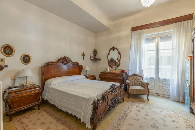 EXCLUSIVA VIVIENDA SEÑORIAL EN ANGEL GANIVET, EN PLENO CORAZON DE GRANADA — 41