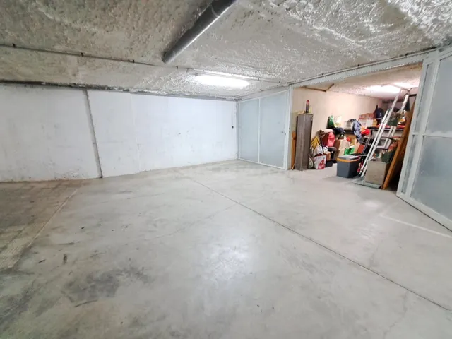 Se vende cabina de garaje cerrada por la zona Cartonajes - foto 2
