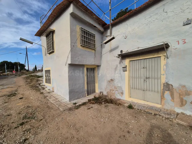 SE VENDE CAMPO CUEVA EN PETRER - foto 2