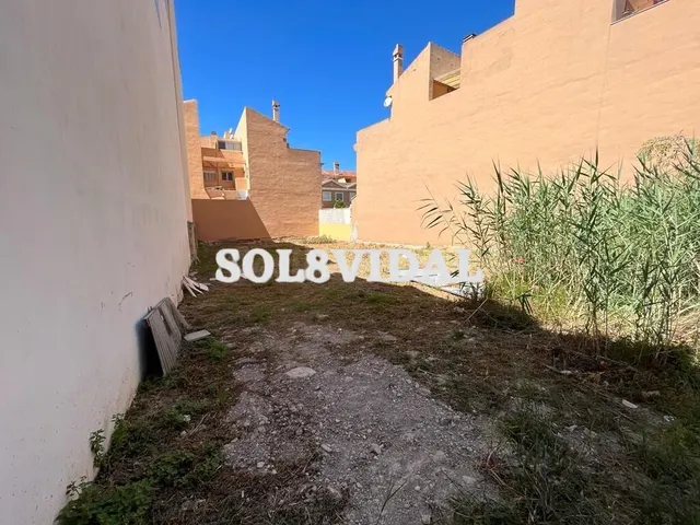 SOLAR URBANO EN EL CENTRO DE ORIHUELA. La propiedad está fre - foto 4