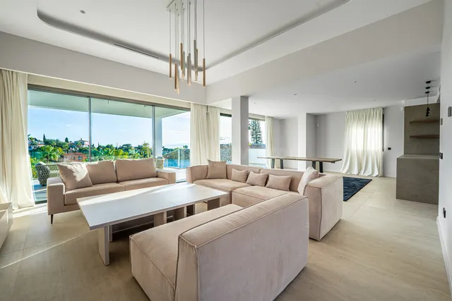 Chalet 4 habitaciones 460m² en venta - Marbella — 4
