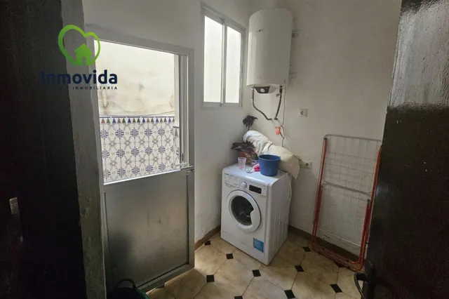 Amplia Casa en el Corazón del Casco Antiguo de Córdoba por €299,900 — 8