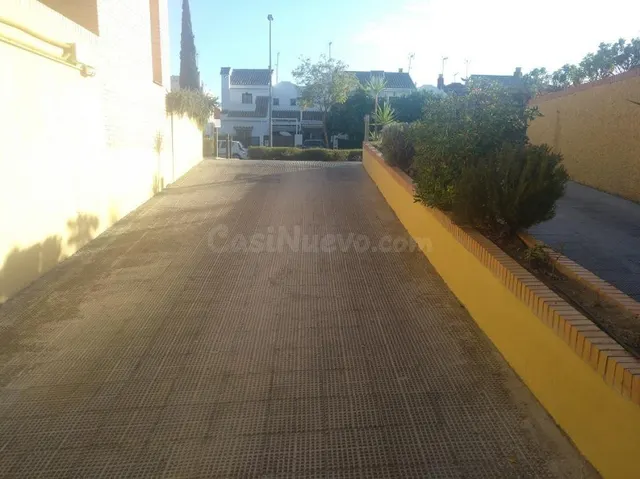 Venta de Garaje en Tomares - Sevilla - foto 3