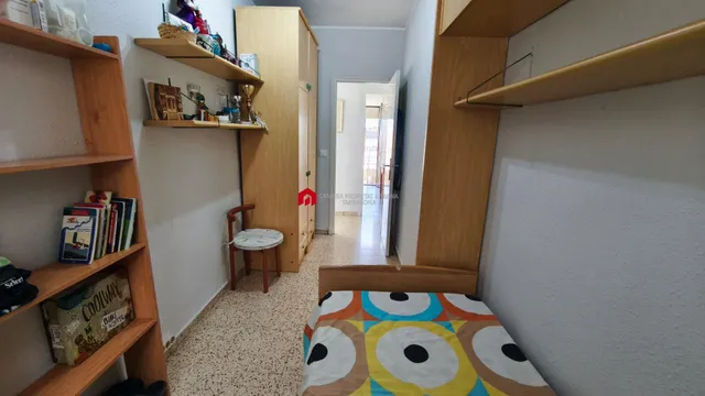 Se vende piso de 4 habitaciones en Tortosa, Sant Llatzer. — 17