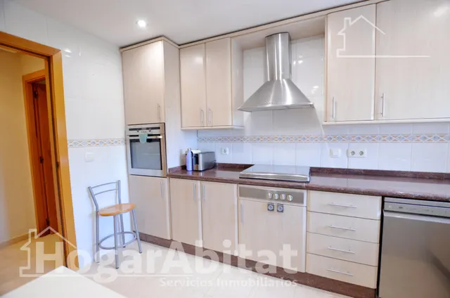 EN RESIDENCIAL CON PISCINA Y GARAJE CERCA DEL MAR — 10