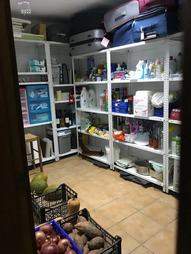 UNIFAMILIAR EN EL PORTICHUELO — 39
