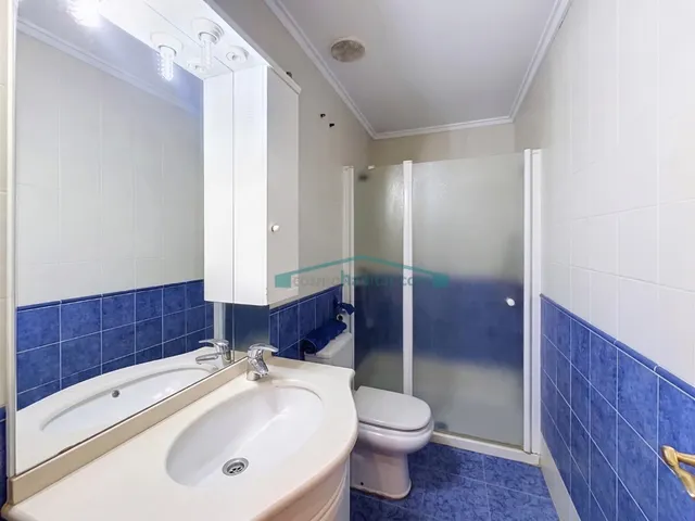 Casa independiente de 275 m2 con piscina, jacuzzi y terrazas en San Antonio de Benagéber — 22