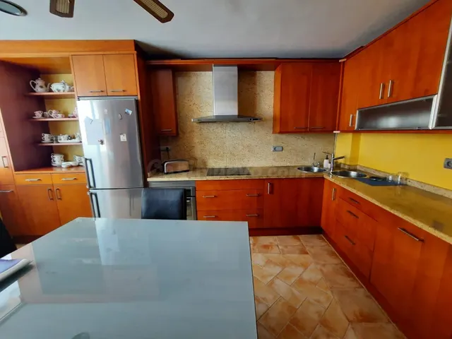 PISO CON ACABADOS DE ALTA CALIDAD, CON GARAJE Y TRASTERO EN  - foto 5