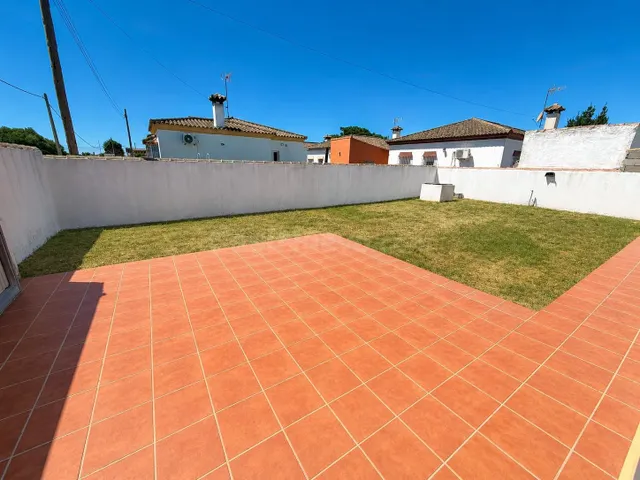 Chalet con encanto y amplios espacios en Pago del Humo — 10