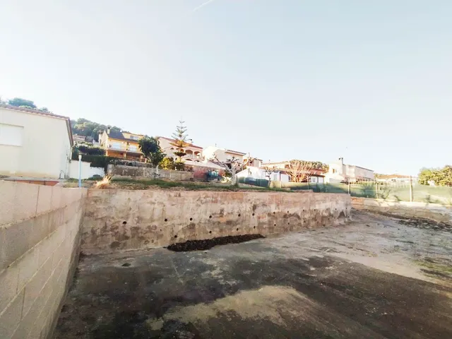 PARCELA EDIFICABLE PLANA A LA VENTA EN CUNIT URBANIZACIÓN LOS ROSALES — 7