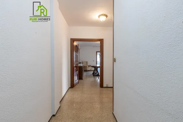 Estupendo piso  en la última planta en calle doctor azpitarte — 25