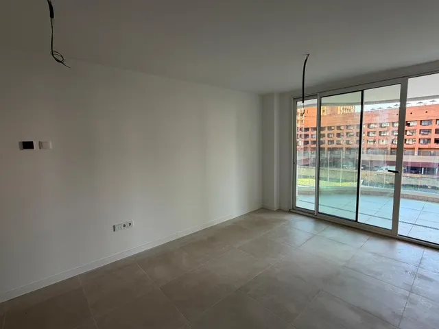 Cuenta con zonas comunes pensadas para el disfrute y la relajación: piscina para adultos, gastrojardín, un gimnasio completo y un spa con sauna. — 9