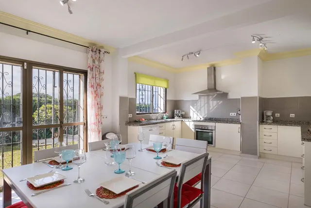 Chalet 5 habitaciones 334m² en venta - Costa Del Sol — 10