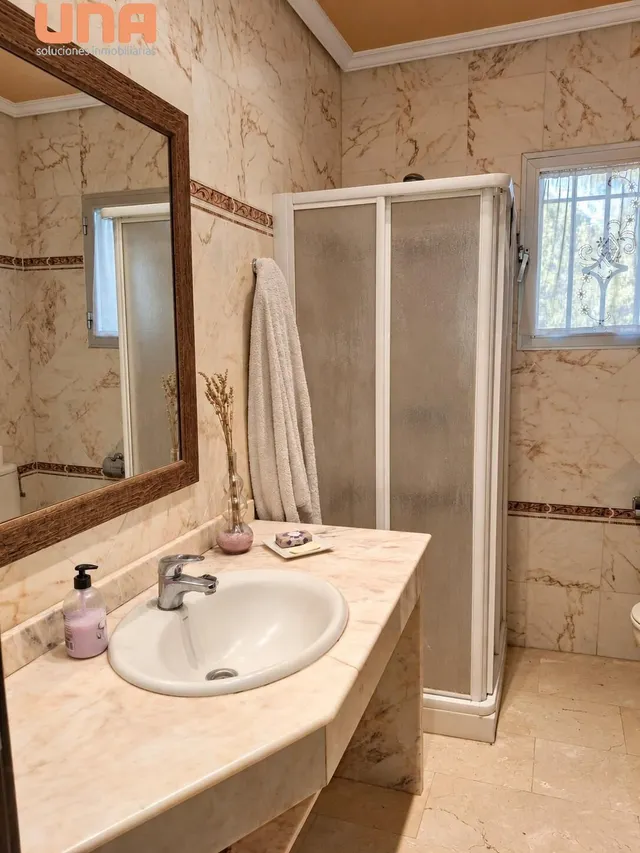 Chalet con parcela Urbana en Santa Maria de Trasierra (pueblo) — 27