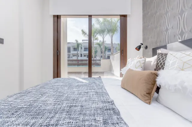 Bungalow de planta baja de 3 dormitorios en los Balcones(Torrevieja) — 13