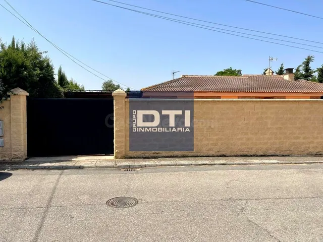 Vivienda en venta en c. calle cruz del sur 29, 29, Palomares - foto 2