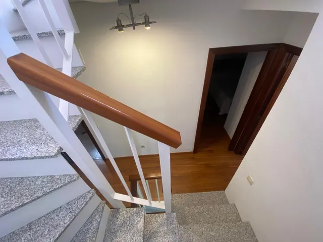Tomares. bonito triplex amueblado junto al ayuntamiento — 49