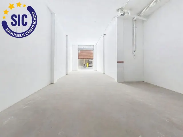 Local Comercial en Venta en Calle Tribunal de las Aguas, Qua
