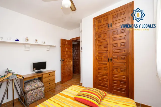 Amplio chalet independiente de 5 dormitorios en la entrada de Ogíjares — 29