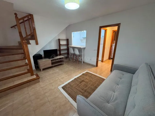 Chalet Reformado con Jardín Privado en San Juan Playa - Alicante — 4