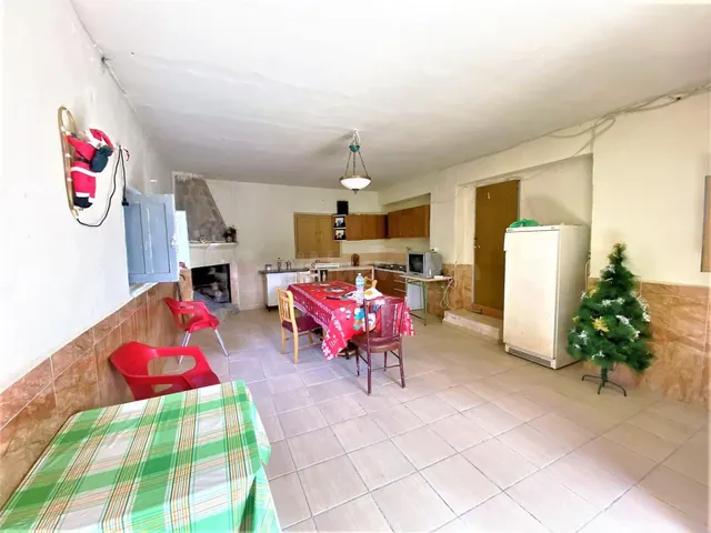 Cortijo muy cerca de pueblo de Tíjola — 2