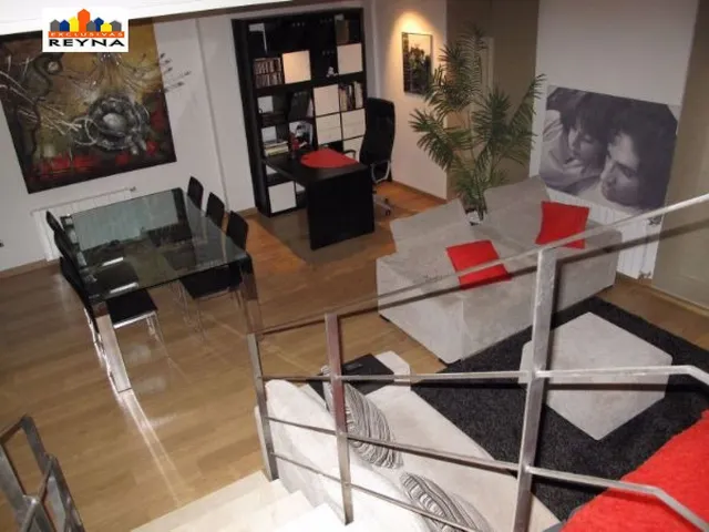 SE VENDE ESTUPENDO EDIFICIO COMO VIVIENDA UNIFAMILIAR EN EL CENTRO DE ELCHE — 2
