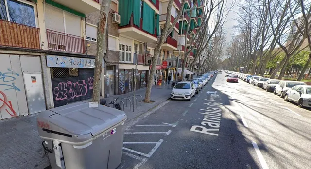 ESTUPENDO LOCAL RAMBLA PRIM — 3